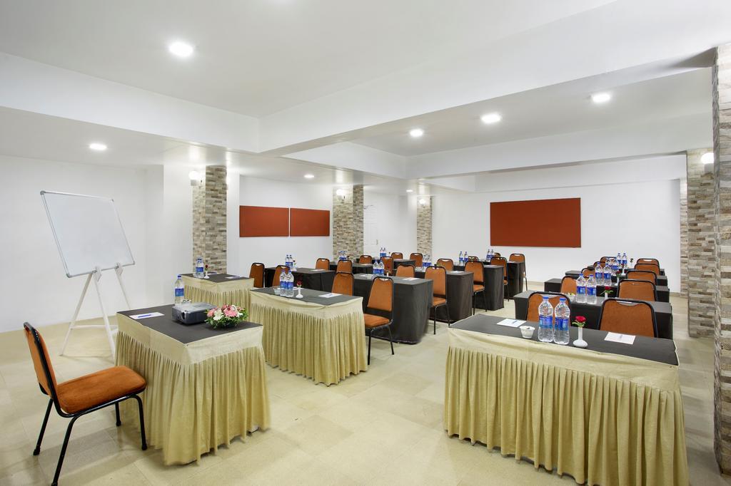 Avion Holiday Resort Lonavala Exterior photo